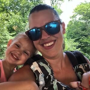 Meet your Posher, Kelley